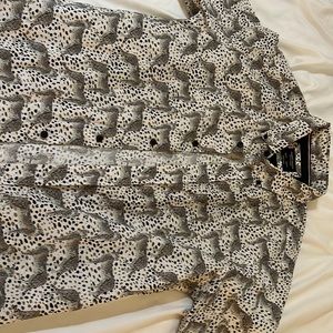 Small size Leon shirt